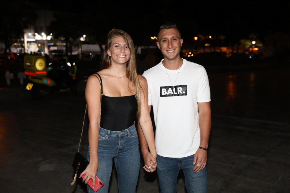 דייט על חשבון הברון. בן זיני וטיילור מלכוב