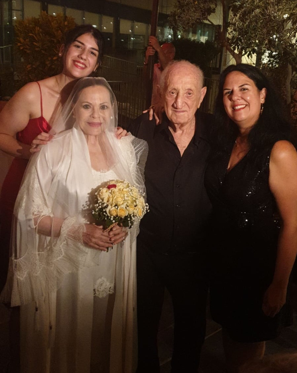 חמודים! יעקב אגמון, גילה אלמגור (צילום פרטי)