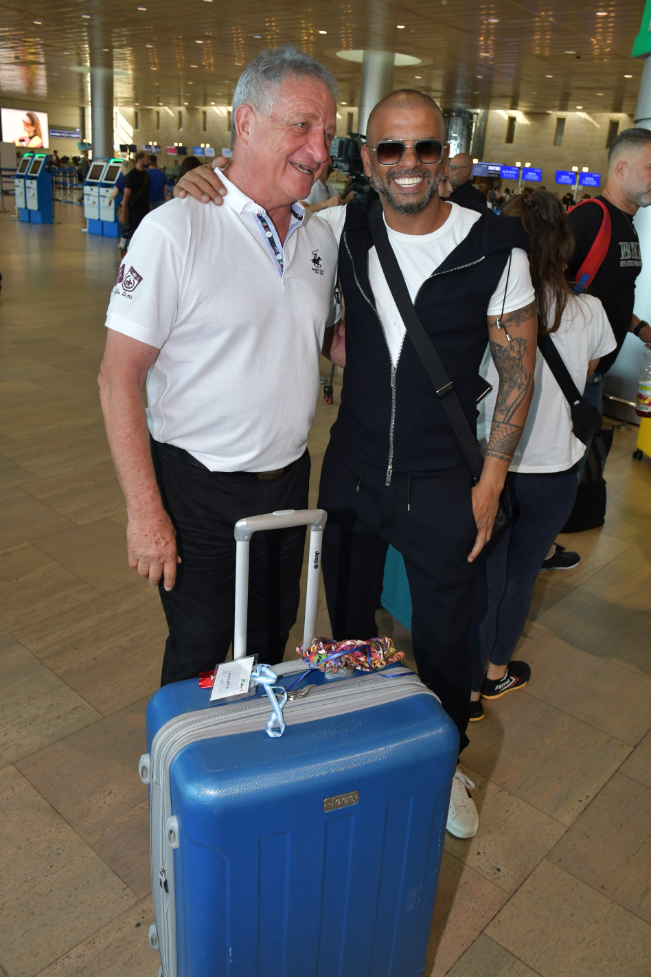 שייע כאן כדי לנחם ולעזור