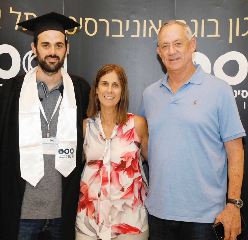 בני, רויטל ונדב גנץ (צילום: יעל צור)