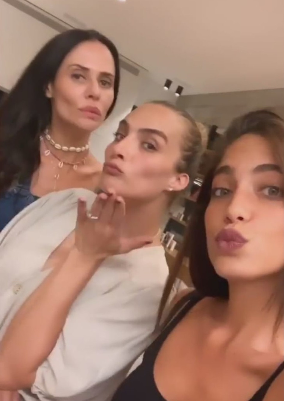 אחת, שתיים, שלוש. אילנית לוי, דניאל גרינברג ומרינה קבישר (צילום עצמי, אינסטגרם)