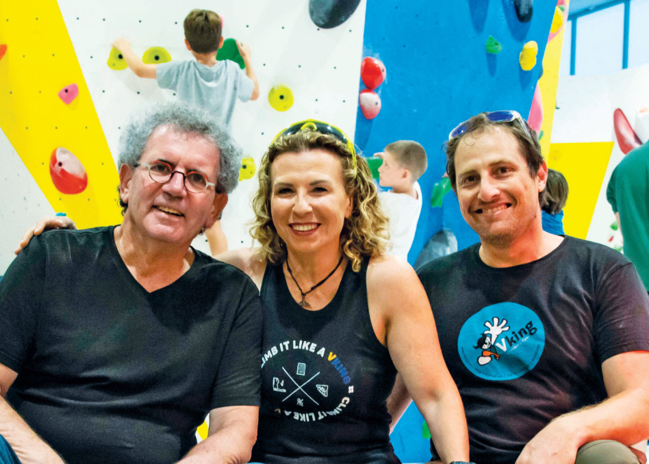 קיר הטיפוס הגדול בישראל. סקופ, ברקוביץ, ולובלסקי (צילום: אלי בן בוחר)