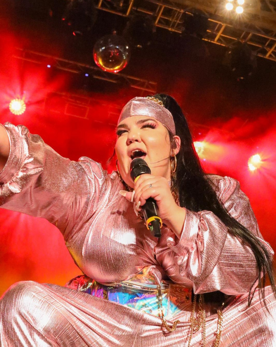 כובשת. נטע ברזילי (צילום: ברגר מקסימילאן)