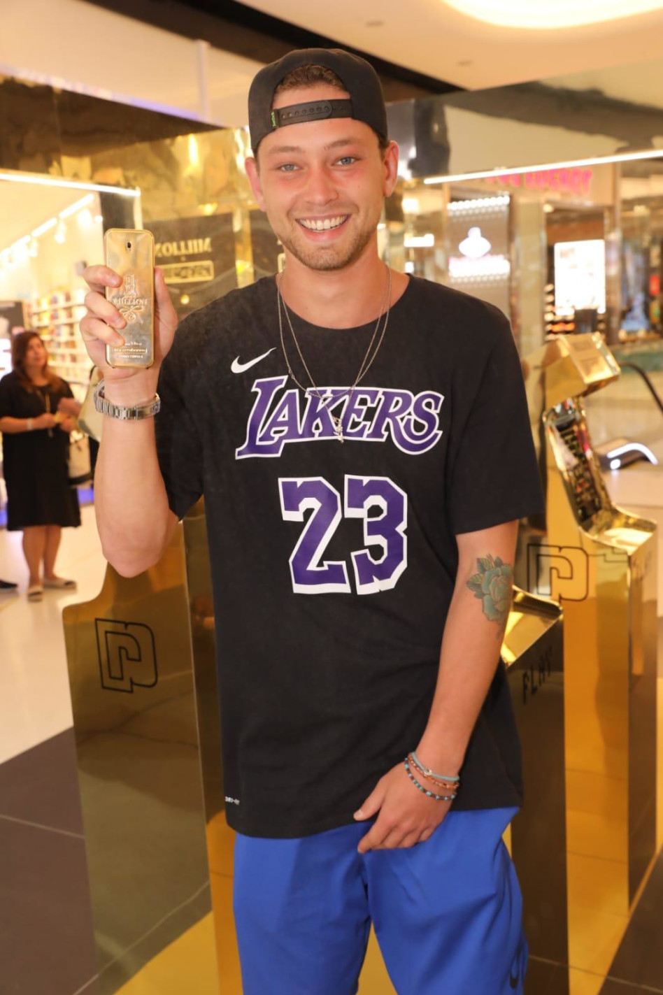 העיקר שהחיוך לא יורד מהפנים