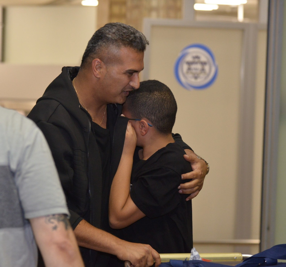 מפגש מרגש. רון שובל והבן