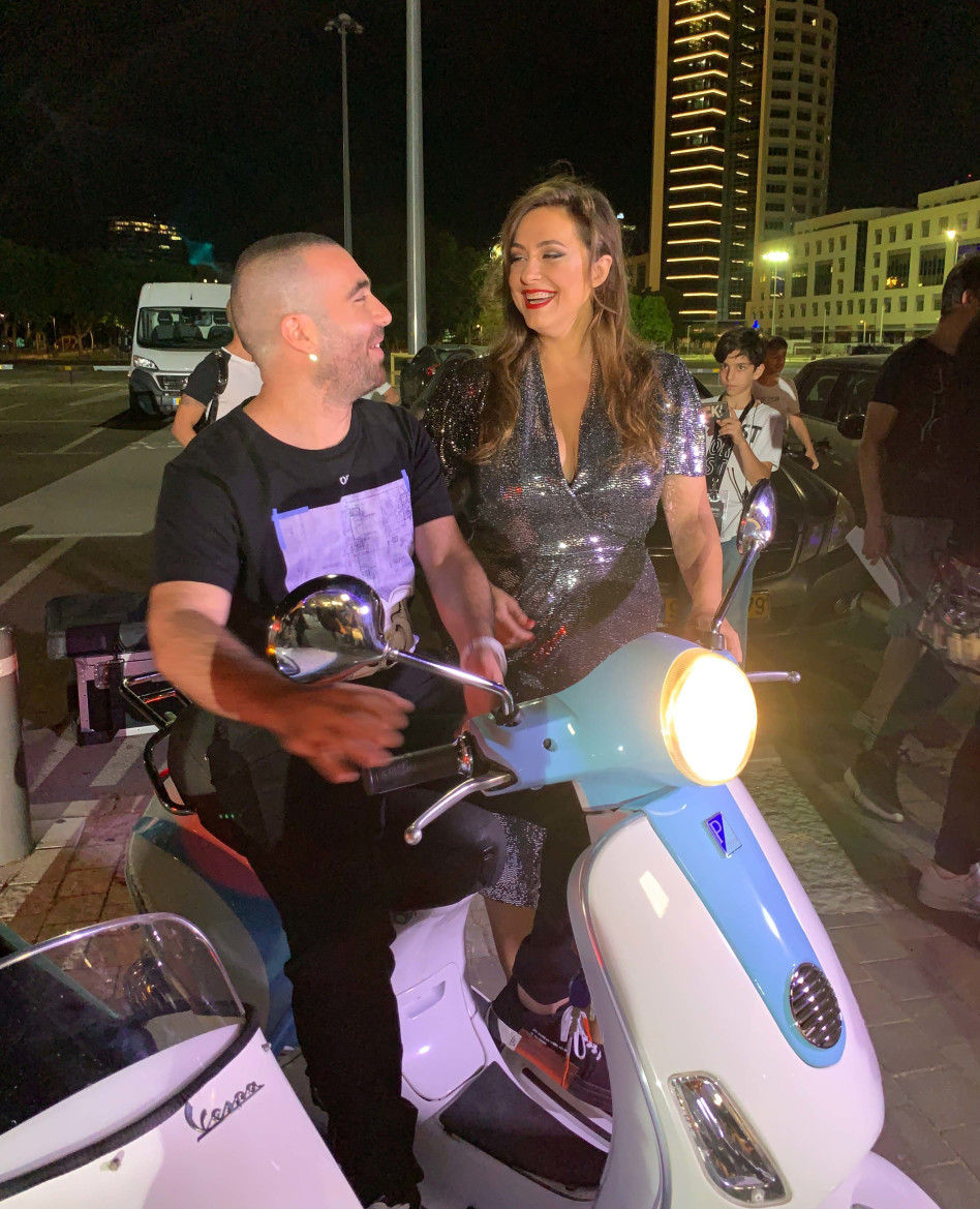 מבלה עם קרן פלס בלילות! עומר אדם (צילומים: שלומי פינטו)