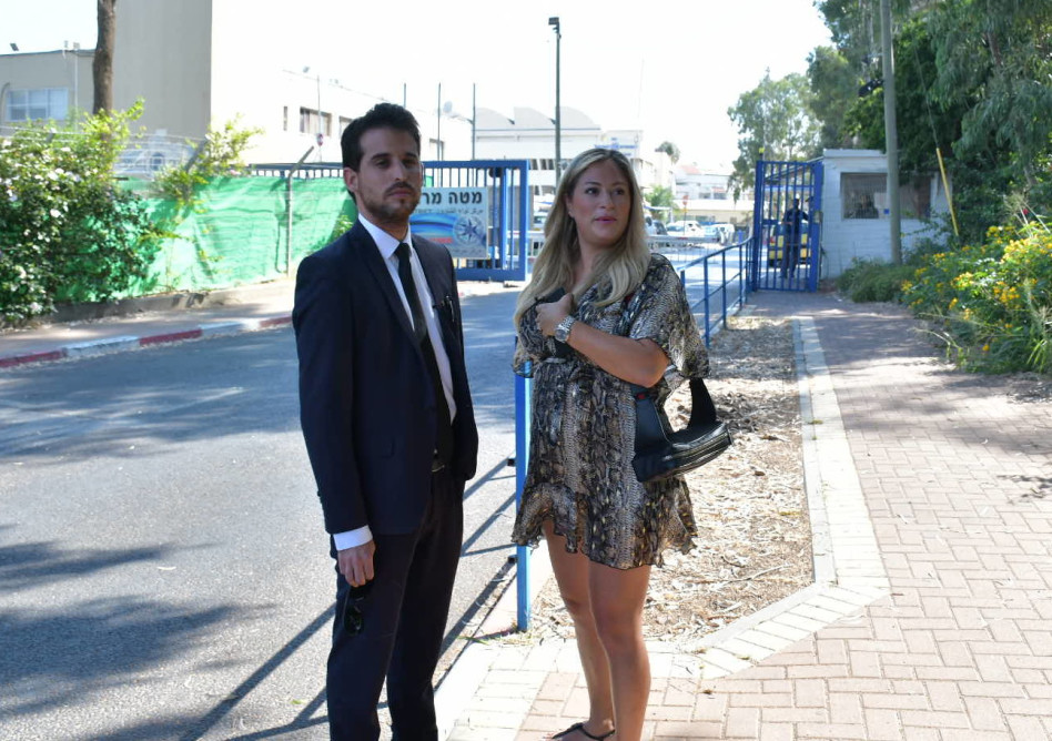 ליהיא גרינר בתחנת המשטרה (צילום: אביב חופי)