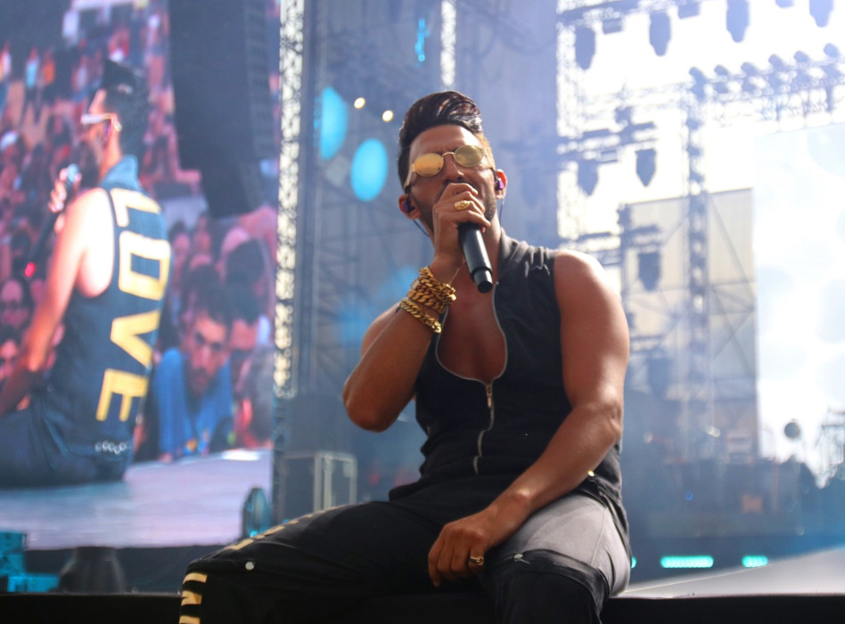 עדיאל טיירי במופע של ג'ניפר לופז (צילום: אור גפן)