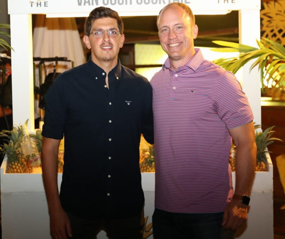 ג'ייסון שלאדנהאופן ואורי שקל (צילום: יח"צ)