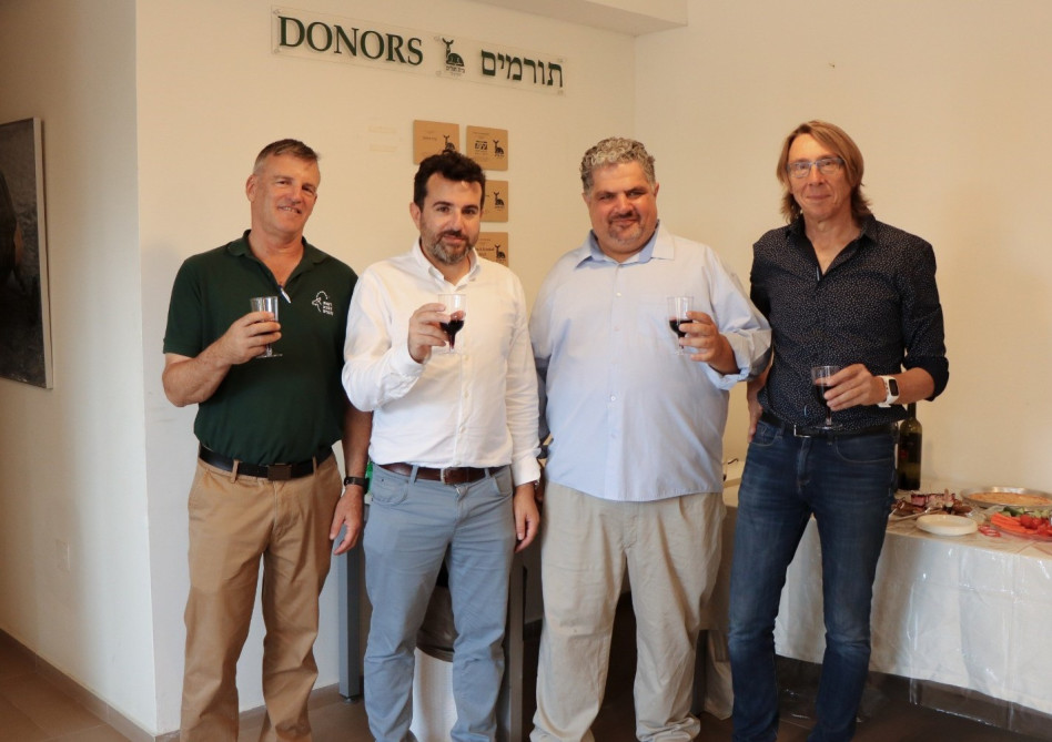 יגאל הורוביץ, אורן בן יוסף, רועי ברזילי ושאול גולדשטיין (צילום: יניב כהן רשות הטבע והגנים)