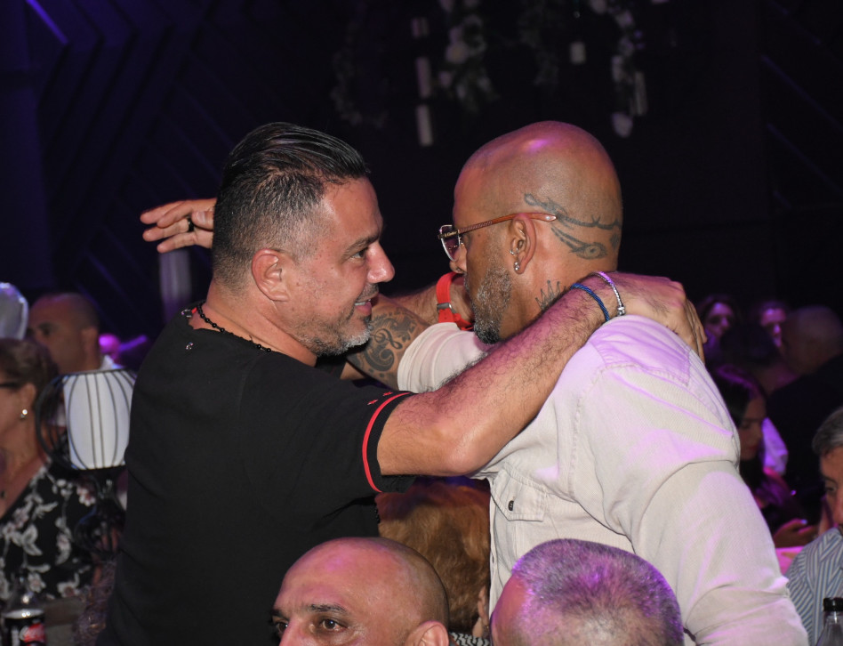 אייל גולן ובני פרץ כשעוד היו חברים (צילום: אביב חופי)