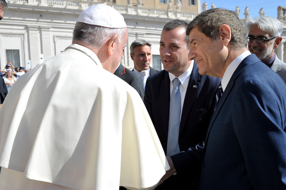 אורן דוד, אלחנן שפירא האפיפיור פרנציסקוס (צילום: שגרירות ישראל בוותיקן)