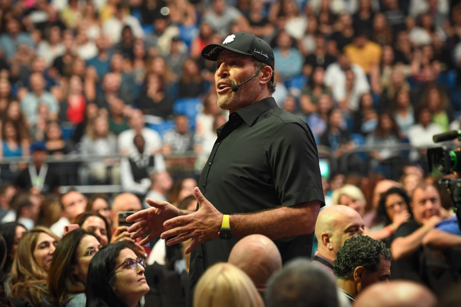 טוני רובינס