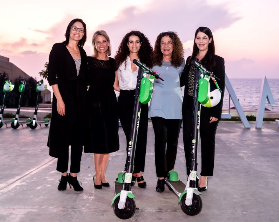 דנה ברוגר, מיטל להבי,שני חסון,עירית זיניגר וענת אייזיק כספי (צילום: תמר רוגבסקי)