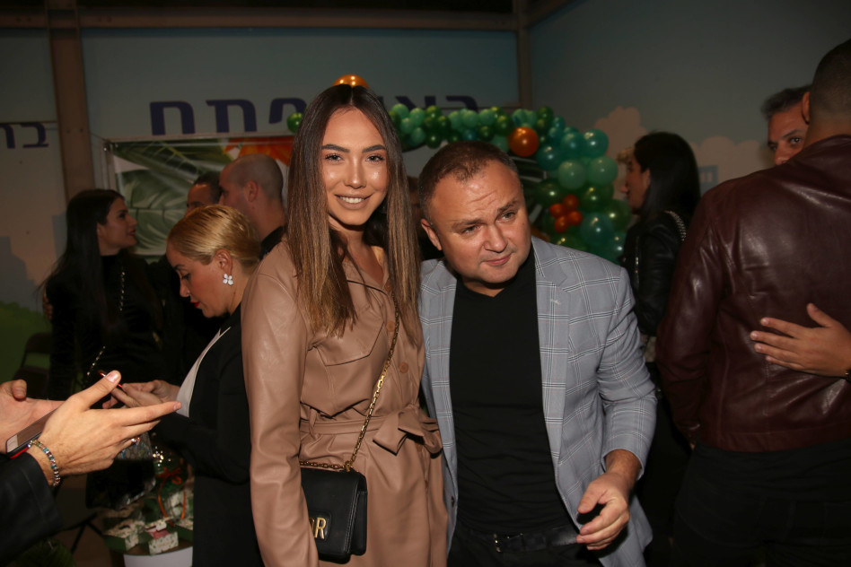 והיא בכלל עם סמיון גרפמן (צילום: אור גפן)