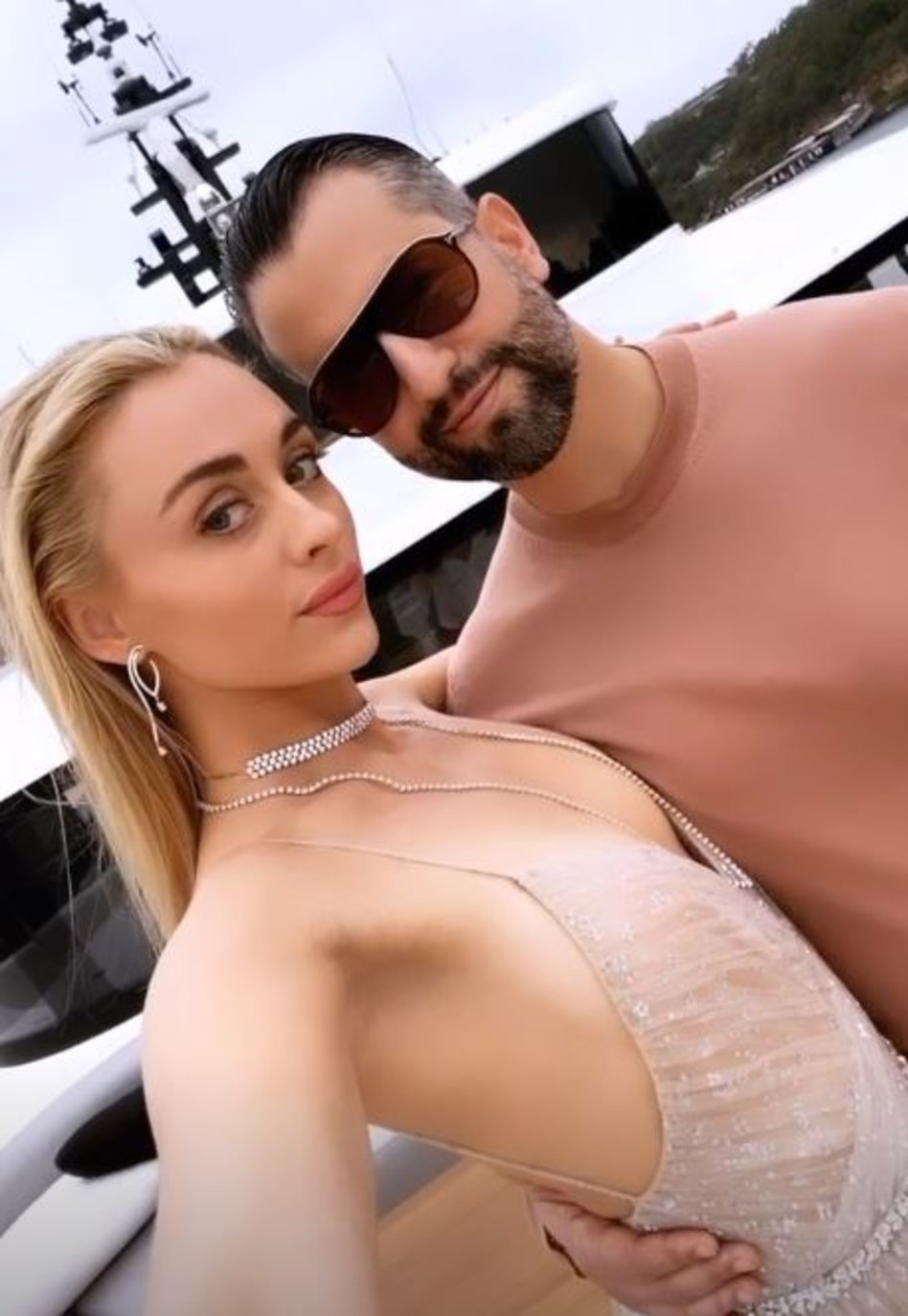 הזוג המאושר (צילום: אינסטגרם)