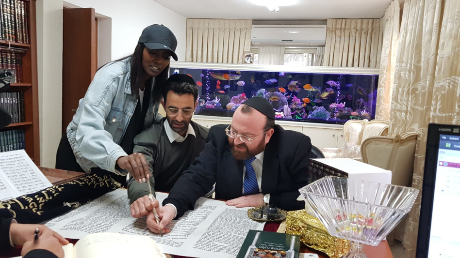 הרב דוד אברהם פרסמן, יניב בן משה וטהוניה רובל (צילום: פרטי)