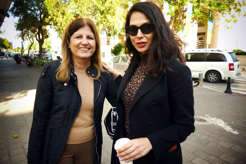 נהנות מהשמש הישראלית (צילום: אמיר מאירי)