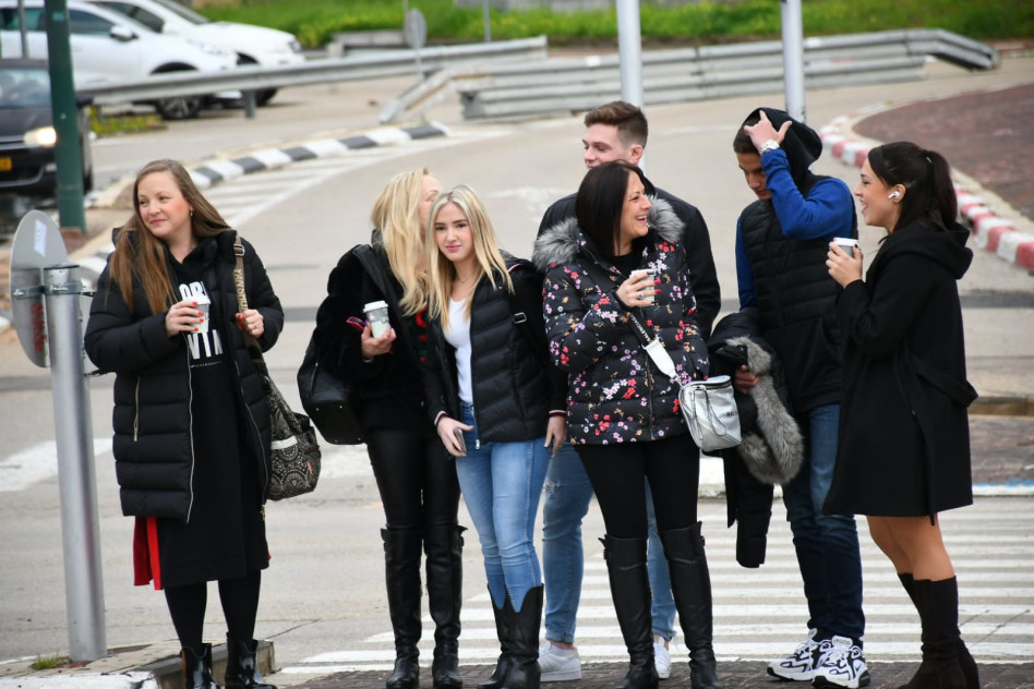 עדי ביטי והחמולה(צילום: אביב חופי)