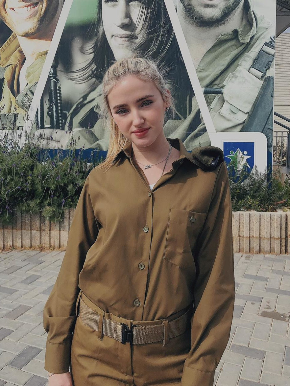 עלתה על מדים. עדי ביטי (צילום: באדיבות עופר מנחם תקשורת ויחסי ציבור)