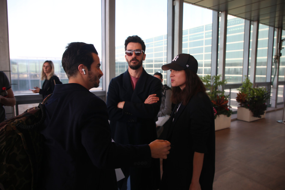 מפגש מביך. אנה ארונוב, אייל אלגבי ואיתי תורג'מן (צילום: אלוני מור)