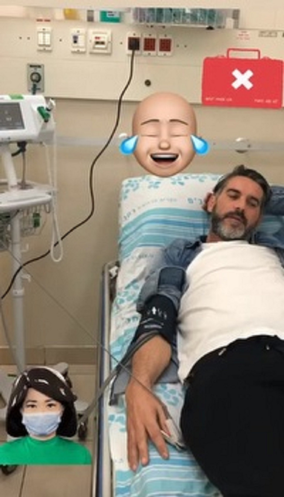 ג'ובאני רוסו בבית החולים (צילום: צילום מסך אינסטגרם)