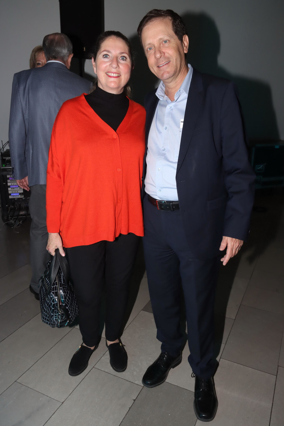 יצחק (בּוּזִ'י) ומיכל הרצוג (צילום: אביב חופי)