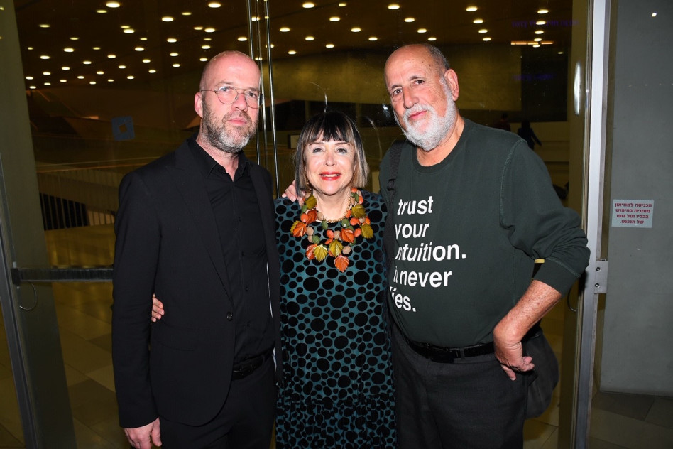 רוני ונאוה דיסנצ'יק ודורון רבינא (צילום: אביב חופי)