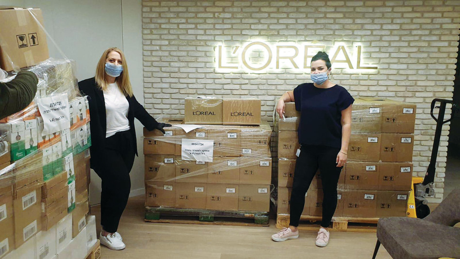 קרין חולי וקרן שפר (צילום: אסף לוי)