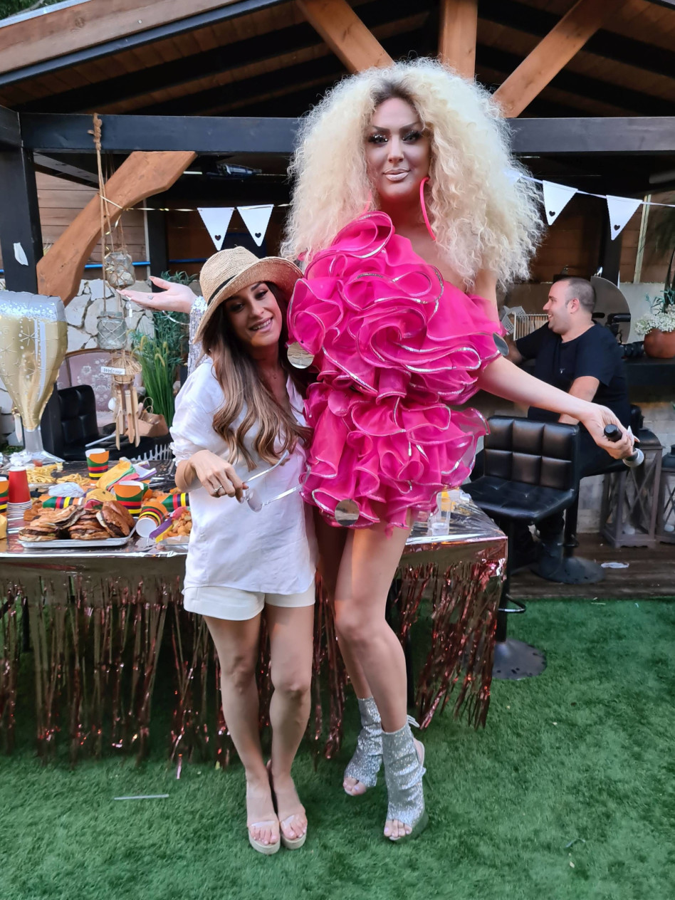 דנה לפידות, קיי לונג (צילום: אור גפן)