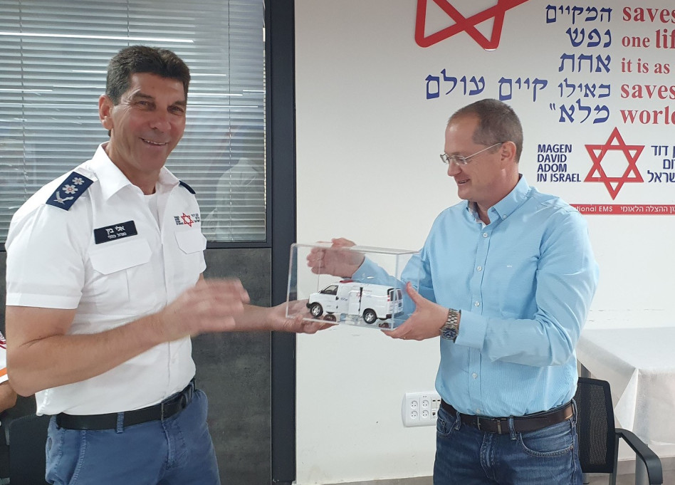 עודד פורר ואלי בין (צילום: דוברות מד''א)