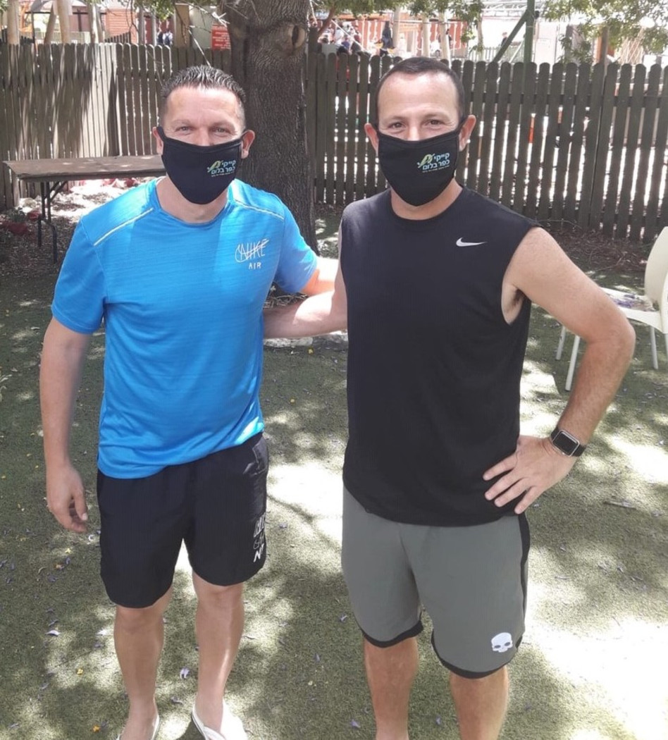 גיא צרפתי וברק בכר (צילום: קייקי כפר בלום)