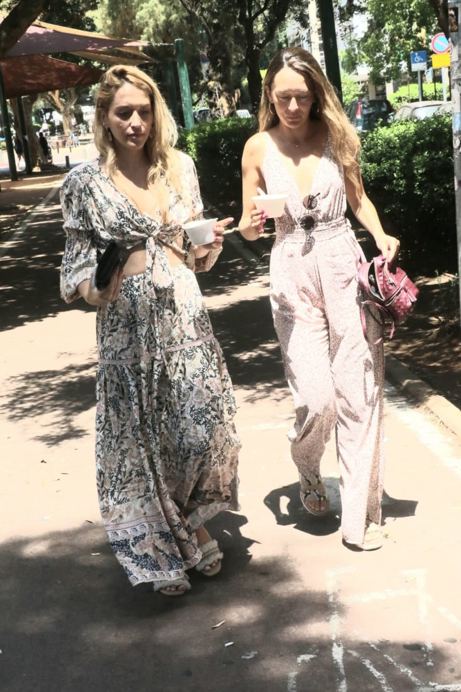 ולא הולכים בנתיב לאופניים. רוני לוי, מור לרמן (צילום: פול סגל)