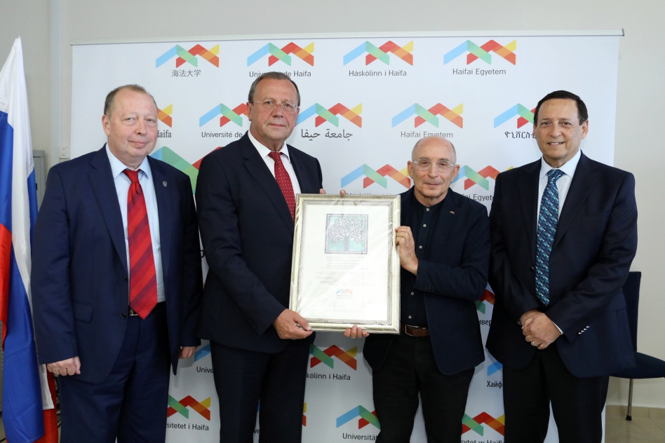  משה מנו, רון רובין, אנטולי ויקטורוב ואיגור פאפוב (צילום: יניב קופל)