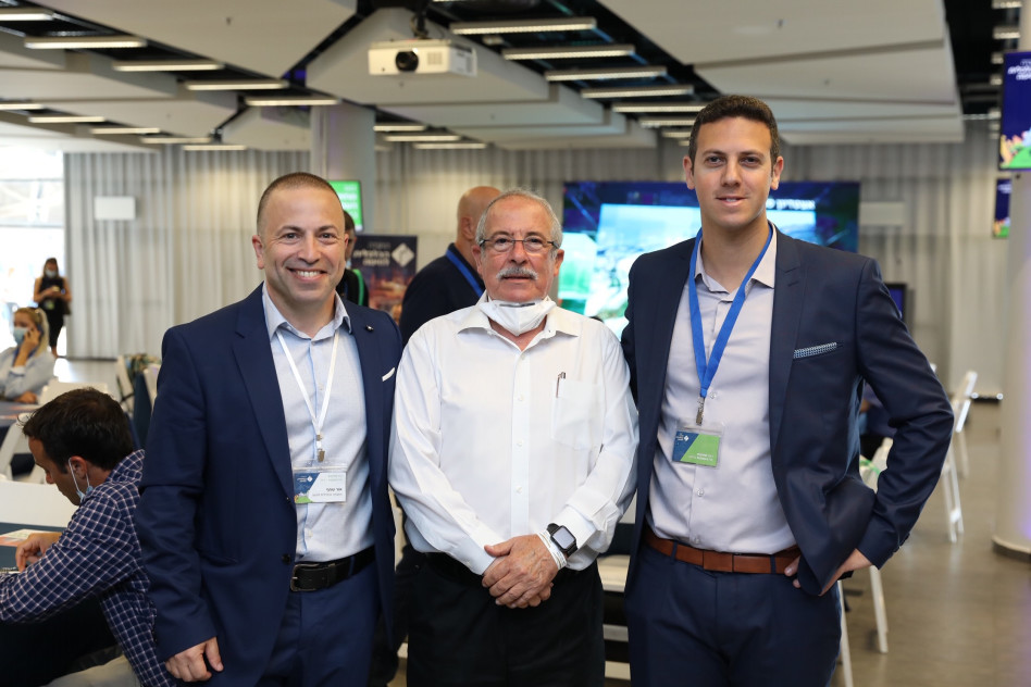 דוד עציוני, דוד קסטל ואור שחף (צילום: מיכה בריקמן)