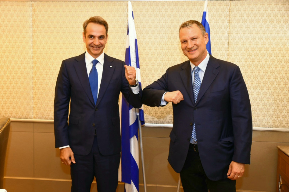 אראל מרגלית וקיריאקוס מיצוטקיס (צילום: דנה לוי)