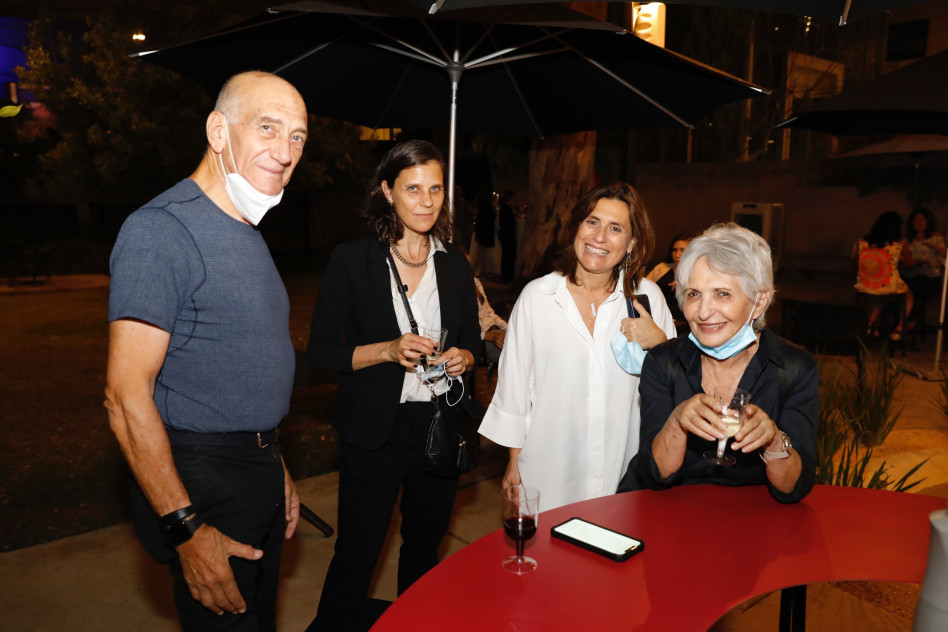 עליזה אולמרט, טניה כהן-עוזיאלי, מיכל הלפמן ואהוד אולמרט  (צילום: גיא יחיאלי)