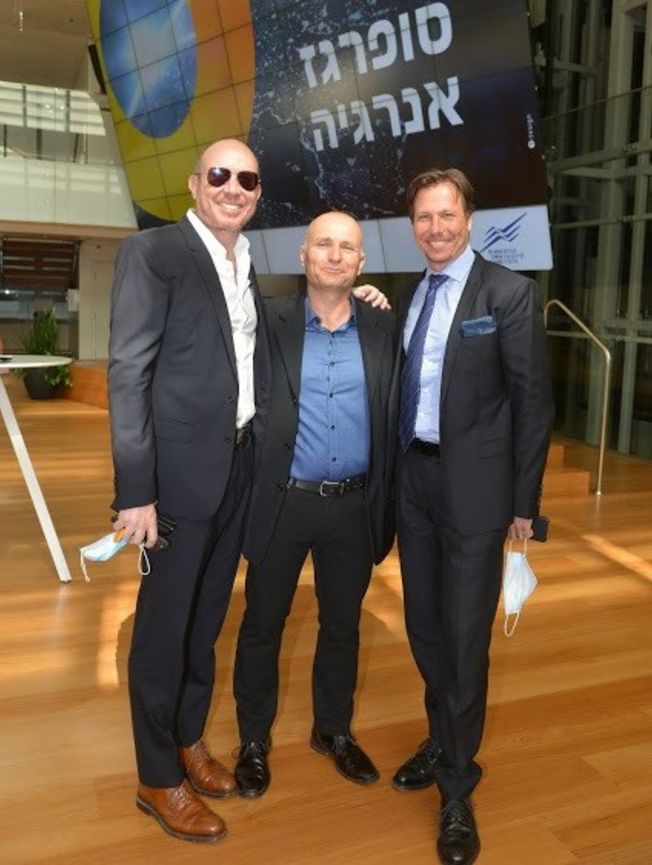 מייקי זלקינד, כפיר נבון ודני זלקינד (צילום: גיא אסייג)