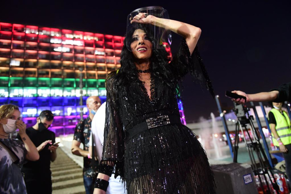 דנה אינטרנשיונל במחאת הקהילה הגאה (צילום: אבשלום ששוני)