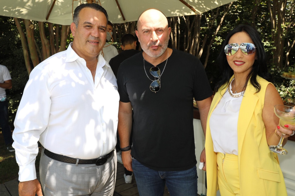 רינת כוזהינוף, ליאור רז ומוטי כוזהינוף (צילום: רפי דלויה)