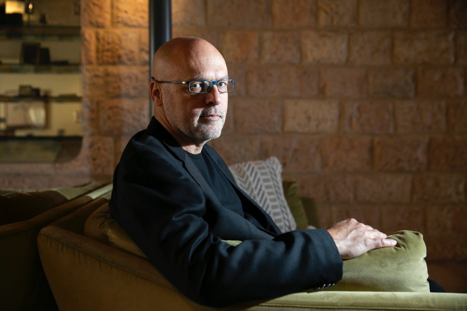 מוטי שוורץ (צילום: אוליבייה פיטוסי)