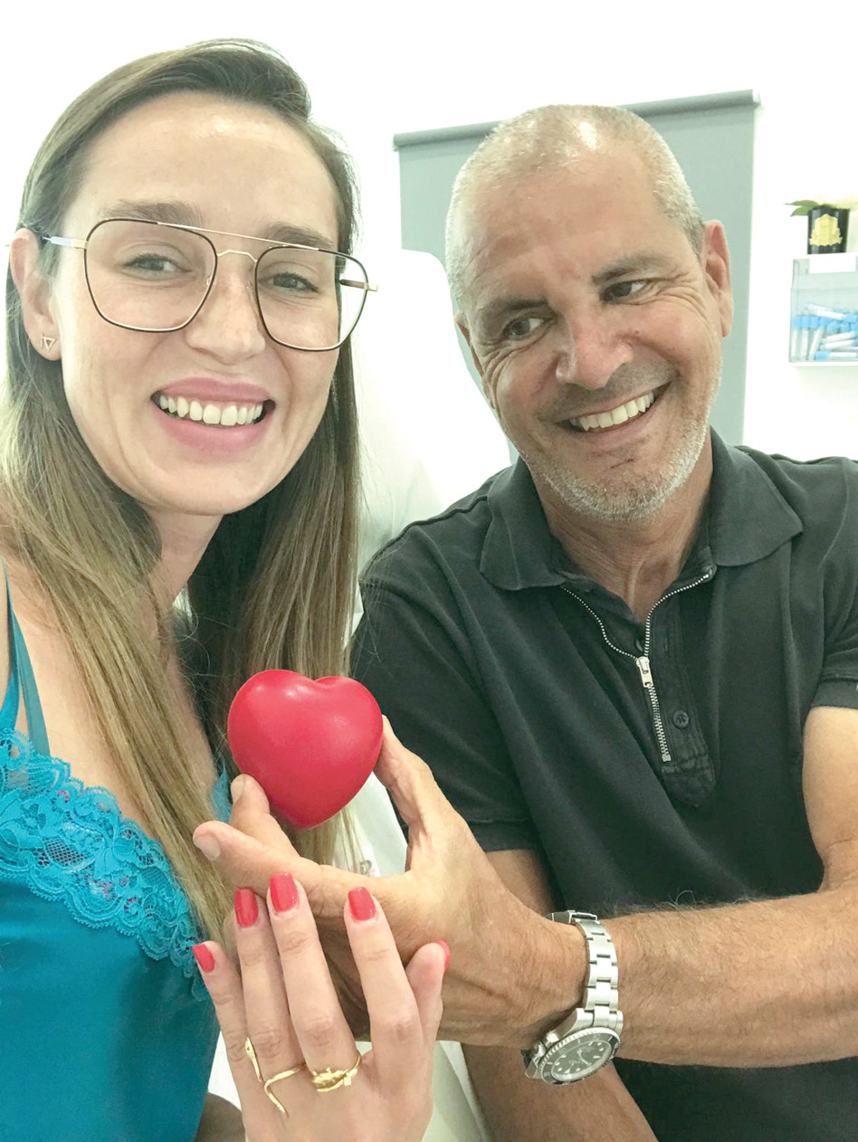 אריק חביב וד״ר אנה זנקוביץ׳ (צילום: יח''צ דג הזהב)