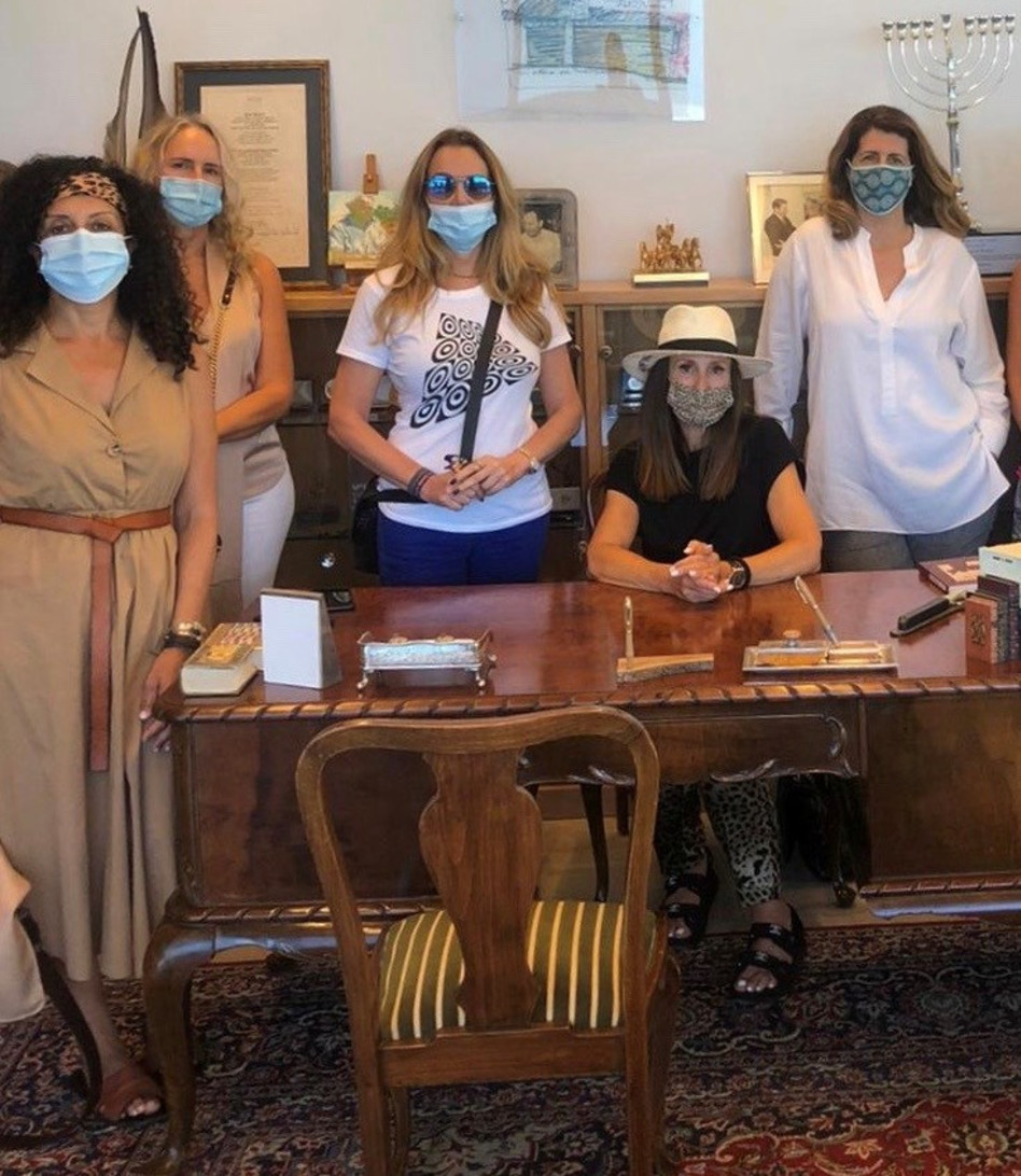 אפרת דובדבני, לאה שנירר, פרי גלעדי, רונית שניידמן ורותי קסטיאל (צילום: אינסטגרם)