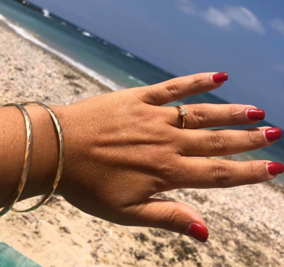 אור סיונוב עם הטבעת (צילום: פרטי)