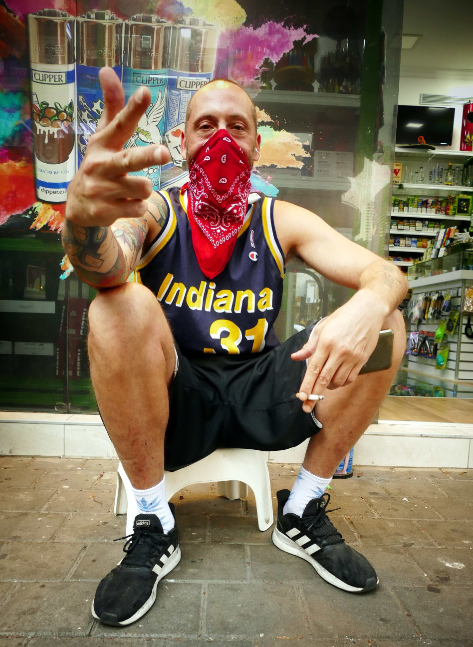 ירד למחתרת. גילי מוסינזון (צילום: אמיר מאירי)