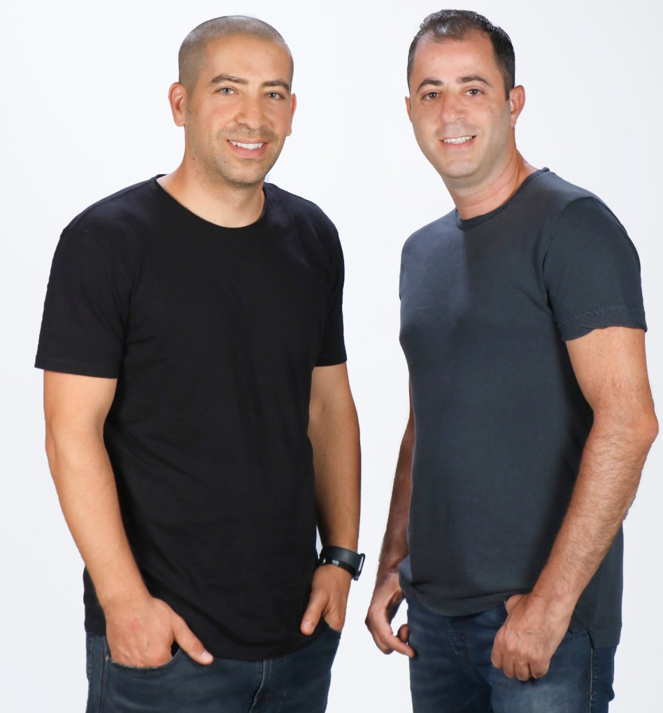 יניב אמזלג וגיא ורדי  (צילום: סטודיו Twims)