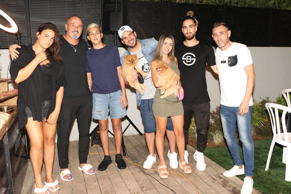 מושיק עפיה, שון בלאיש, ליהי בנין, אלעד לוי, סתיו בן שושן, רוברטו בן שושן, שלי חזן (צילום: אור גפן)