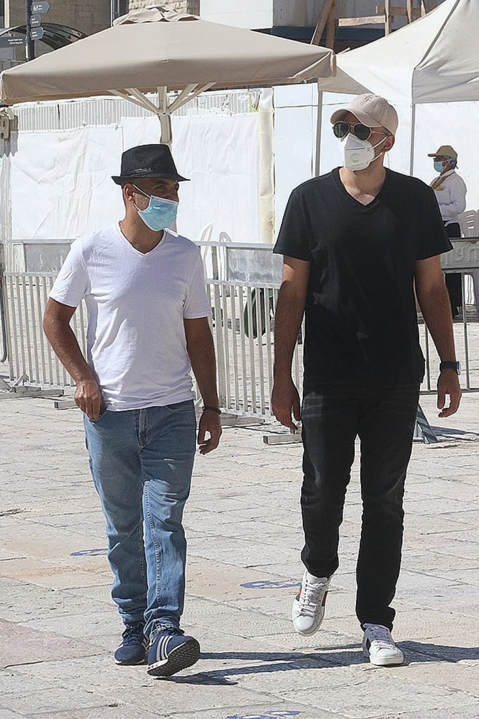 מעניין מה ישימו בפתק. ליאור חפצדי, אבי פרץ (צילום: פול סגל)