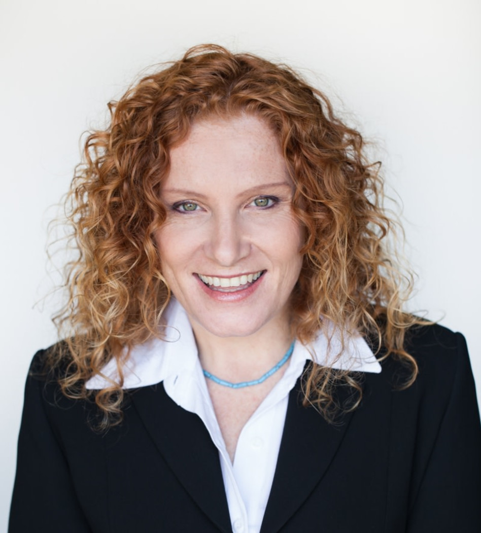 נועה בכר-אהרוני (צילום: מאיה חבקין)