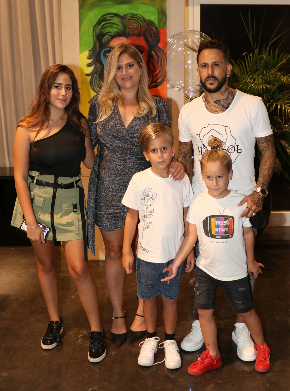 המשחה המצומצמת של אסי בוזגלו (צילום: אור גפן)